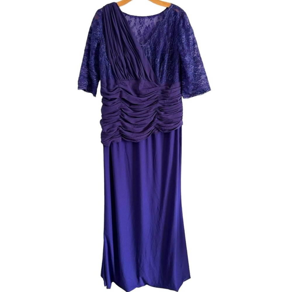 IziDress Size 18 Purple Long Lace Women Evening Dress. NWOT